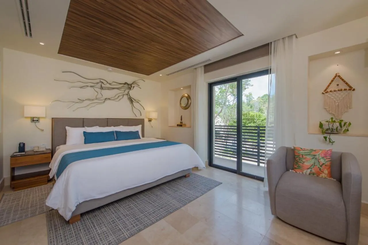 Naay Tulum Curamoria Collection מלון